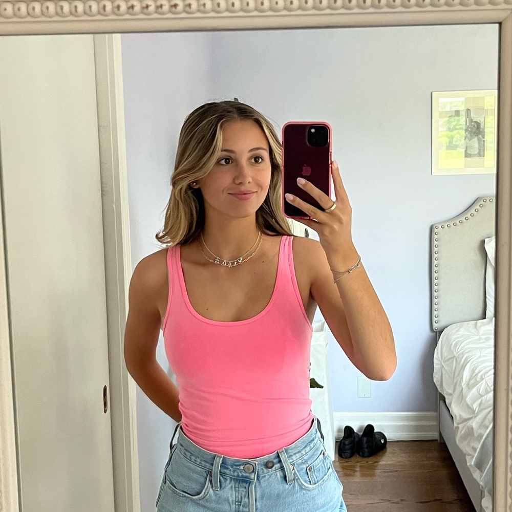 Aritzia TNA tank top